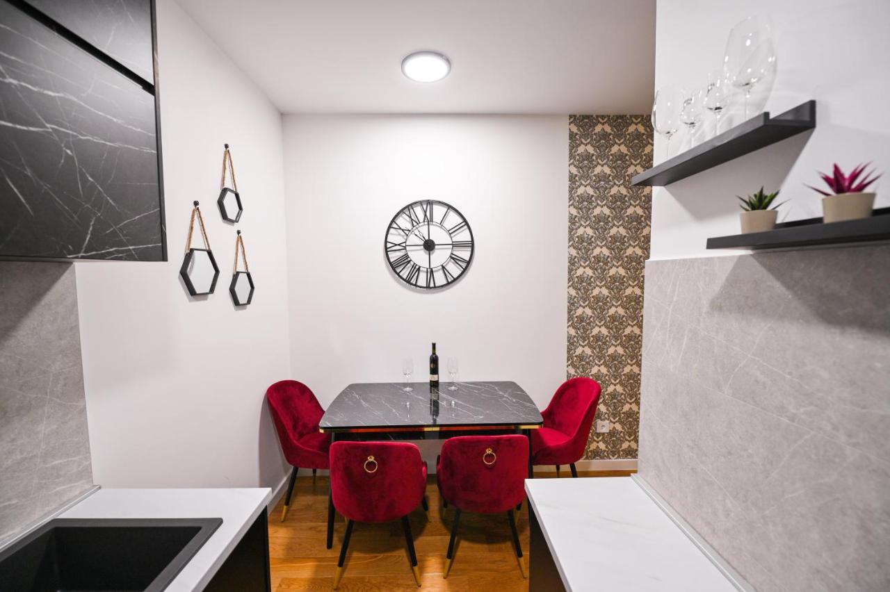 Apartman City Charm Banja Luka Ngoại thất bức ảnh