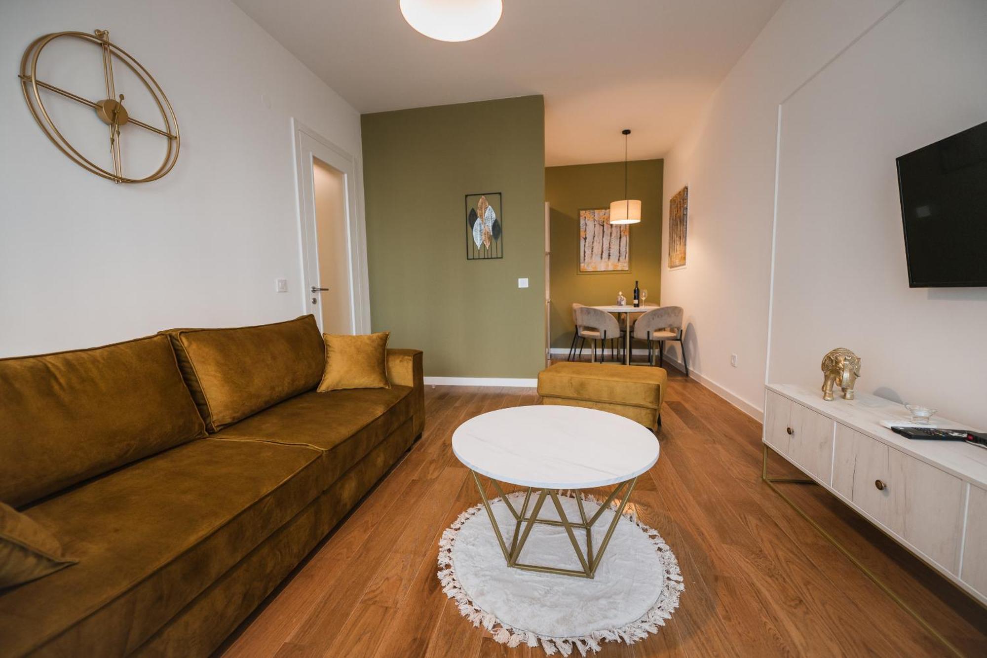 Apartman City Charm Banja Luka Ngoại thất bức ảnh