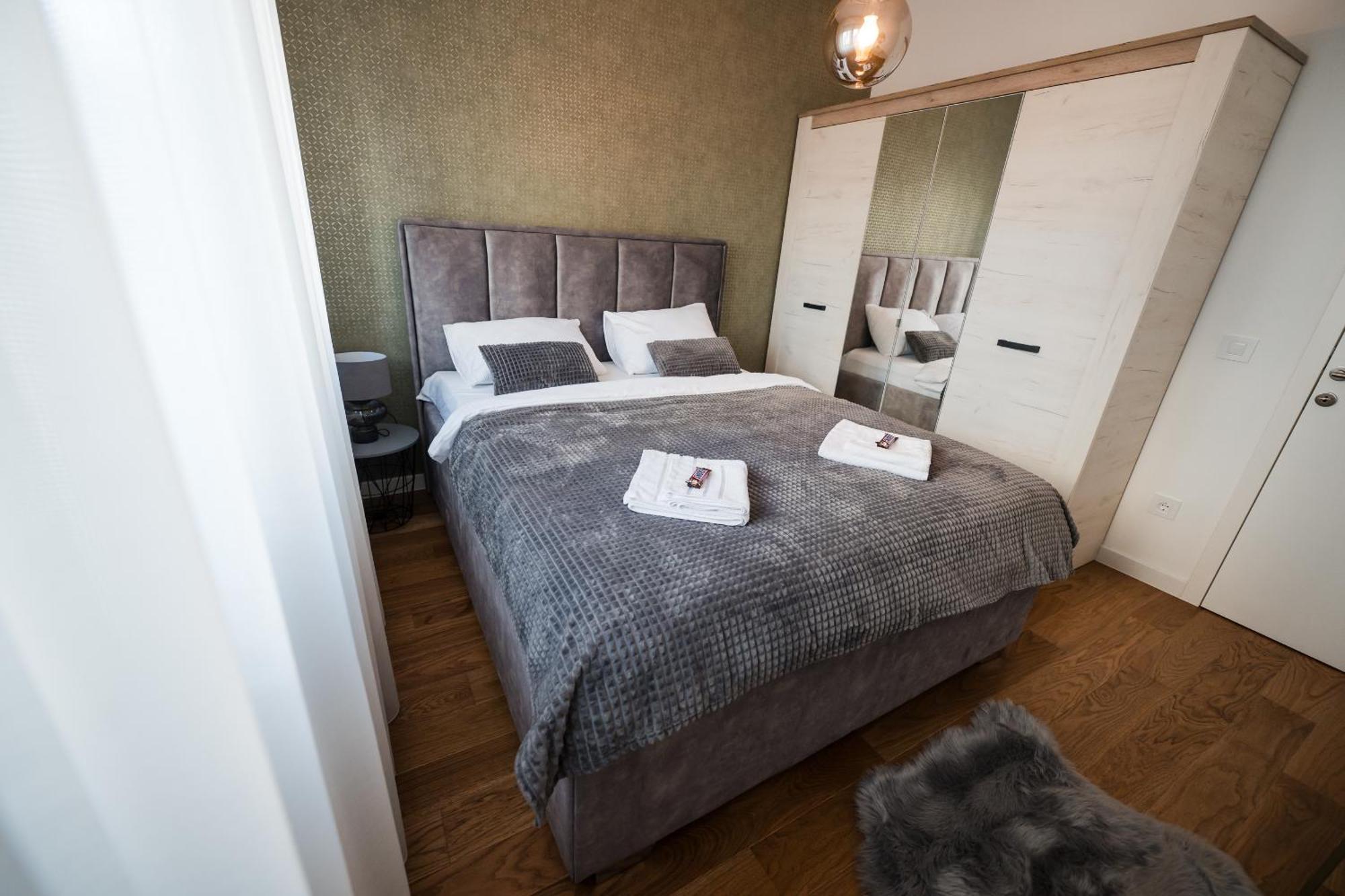 Apartman City Charm Banja Luka Ngoại thất bức ảnh