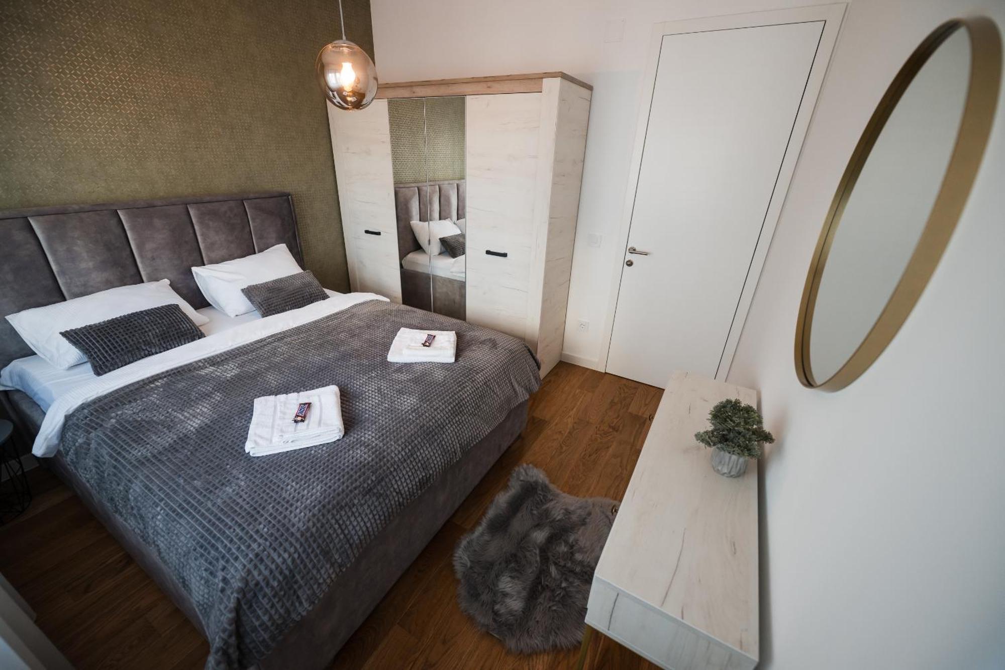 Apartman City Charm Banja Luka Ngoại thất bức ảnh